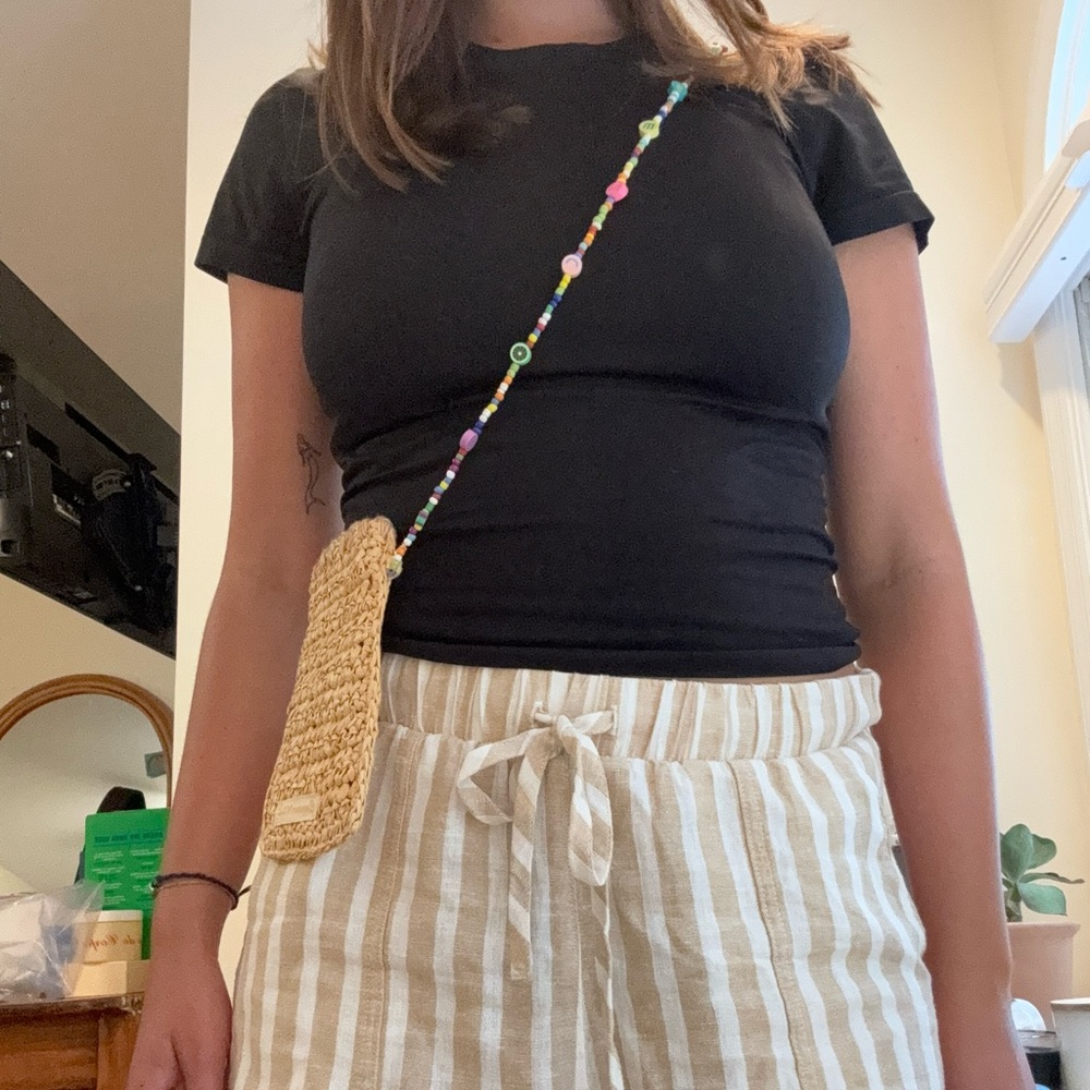 Cross-body phone holder - Picture 2 of 2